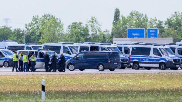 ОПТУЖБЕ СУ У ПОТПУНОСТИ ПРАЗНЕ И БЕЗ АРГУМЕНАТА: Русија категорична по питању дешавања у Лајпцигу ОПТУЖБЕ СУ У ПОТПУНОСТИ ПРАЗНЕ И БЕЗ АРГУМЕНАТА: Русија категорична по питању дешавања у Лајпцигу