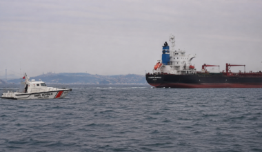 Drama kod Istanbula: Brod potonuo nakon sudara, traga se za 10 članova posade