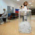 Drugi dan izbora u Rusiji: Izlaznost premašila 40 odsto, građani biraju 20.700 poslanika (foto)
