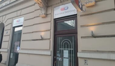 Država pustila 16 zaostalih plata radnicima Apoteka Beograd