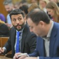 "Dugovi JKP u Beogradu dostigli 30 milijardi, gradska vlast dovela prestonicu na ivicu bankrota"