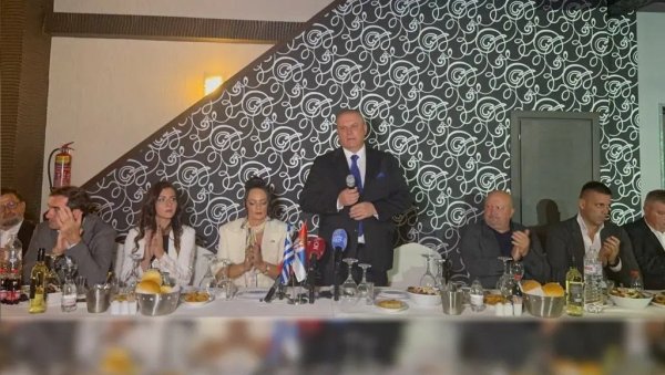 ДАЛИБОР МАРКОВИЋ ПАЛМА: Две деценије грађани Јагодине и других српских градова бесплатно путују по свету ДАЛИБОР МАРКОВИЋ ПАЛМА: Две деценије грађани Јагодине и других српских градова бесплатно путују по свету