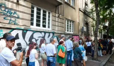 (FOTO) Kako je izgledalo prikupljanje potpisa za izbore