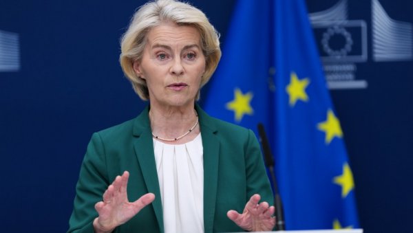 ЕУ КРЕНУЛА У ЛОВ НА ГРЕНЛАНД: Фон дер Лајенова стиже са 200 милиона евра - Брисел хоће да престигне Трампа ЕУ КРЕНУЛА У ЛОВ НА ГРЕНЛАНД: Фон дер Лајенова стиже са 200 милиона евра - Брисел хоће да престигне Трампа