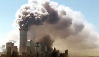 (Foto, video) “Postoji nekoliko trenutaka koji dele vreme na ono što je bilo pre i posle” Amerika obeležava 25 godina od 11. septembra, oglasio se Tramp