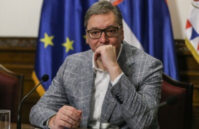GDE SE ZAVRŠAVA DRŽAVNA FUNKCIJA, A POČINJE PARTIJSKI INTERES? BIRODI traži proveru Vučićevog imena na izbornoj listi!