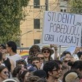Glavni transparent na Prajdu u Beogradu - "studenti pobeđuju"; Okupilo se 2.000 ljudi FOTO