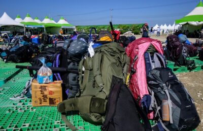 Građani evropske zemlje dobili uputstvo za evakuaciju! Svi moraju da imaju ovo, čak i deca: Specijalne tablete, fleš memorija i termalna folija među obaveznim stvarima u rancu za “ne daj bože”
