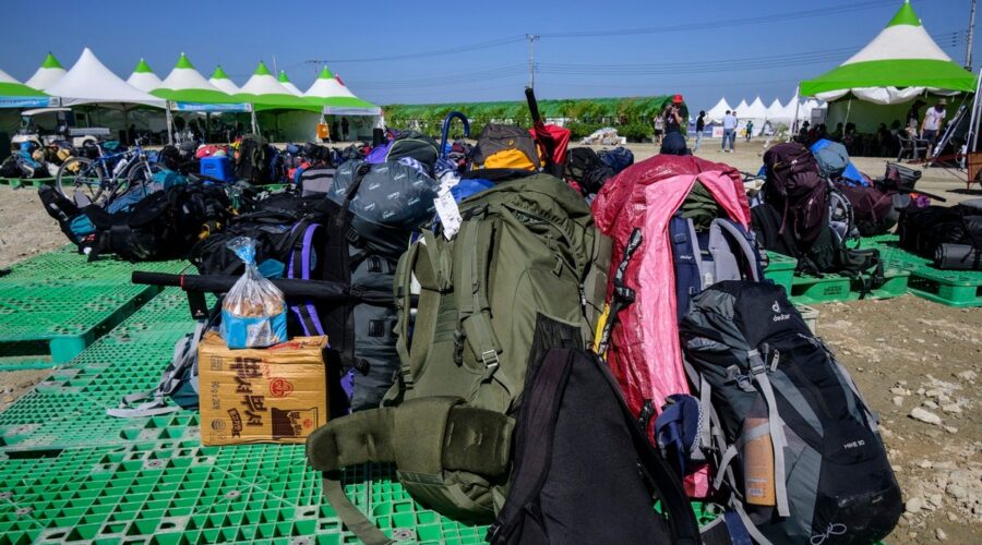 Građani evropske zemlje dobili uputstvo za evakuaciju! Svi moraju da imaju ovo, čak i deca: Specijalne tablete, fleš memorija i termalna folija među obaveznim stvarima u rancu za “ne daj bože”