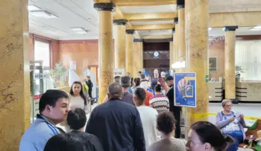 Gužve na šalterima Poštanske štedionice u Nišu zbog isplate pomoći od 6.000 dinara