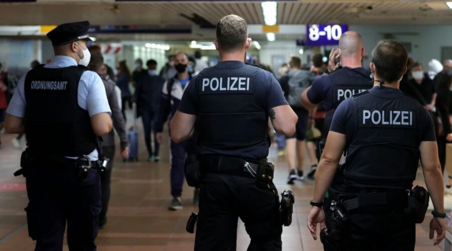 HEROJSKI POTEZ SRBINA U BERLINU: Zaštitio nepoznatu ženu na železničkoj stanici, pa ga nasilnik posekao po licu!