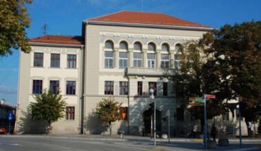 IZ POŠTE NA MESTO DIREKTORKE GIMNAZIJE U ČAČKU: Ministarstvo prosvete imenovalo novu direktorku uprkos protivljenju kolektiva!