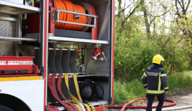 Izgoreo stan u Novom Sadu: Jedna osoba povređena, 32 evakuisane