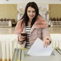 Izlaznost drugog dana glasanja na izborima za Državnu dumu skoro 45 odsto