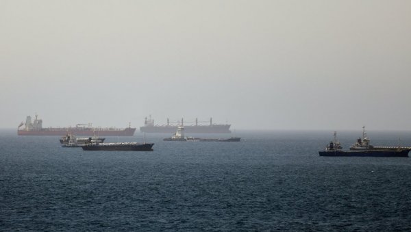 ДА ЛИ ТРАМП ДОБИЈА ОНО ШТО ТРАЖИ? Јужна Кореја разматра слање војних снага у Ормуз ДА ЛИ ТРАМП ДОБИЈА ОНО ШТО ТРАЖИ? Јужна Кореја разматра слање војних снага у Ормуз