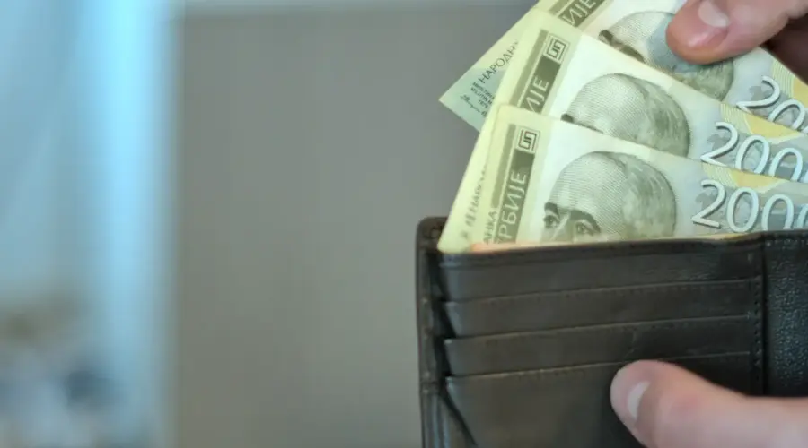 Kad leže uplata i u koju banku: U ponedeljak poslednji dan za prijavu za 6.000 dinara