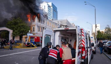 Kijev probudile žestoke detonacije Rusi zasuli prestonicu balističkim raketama i dronovima: Gore medicinski centri i fabrike, ima mrtvih i ranjenih!