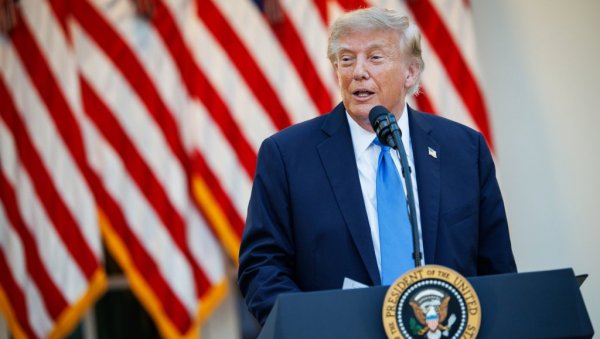 КИМ ЏОНГ УН МИ ЈЕ ПРИЈАТЕЉ Трамп: Ја га волим и он ме поштује и воли