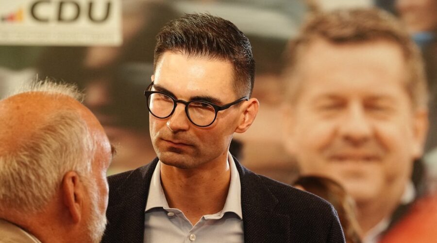 Ko je čovek koji je zabio nož u leđa mercu i CDU? Kancelar suočen sa izbornim debaklom priznao poraz, a onda izneo i stranački prljav veš