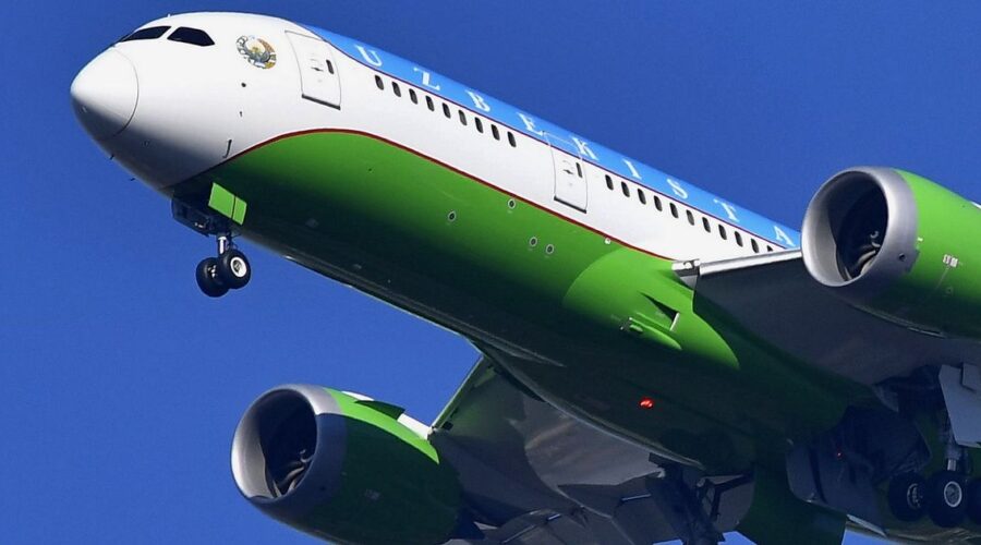 Leteća palata uzbekistanskog predsednika Mirzijojeva: Veoma poseban Boeing 787, pratili ga MiG-29 do Beograda