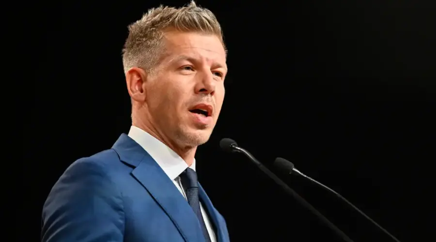 Mađaru ukinut imunutet: Odgovaraće zbog otimanja telefona u noćnom klubu