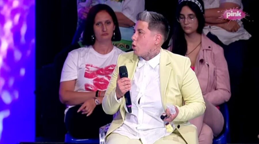Matora ušla u Elitu 10, pa žestoko prozvala Anđelu Đuričić: “Širi a**s i pokazuje u kameru… Užas!”