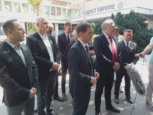 Monarhisti: Na izborima sa Novim DSS, lista Autentična desnica, protiv Vučića i članstva u EU