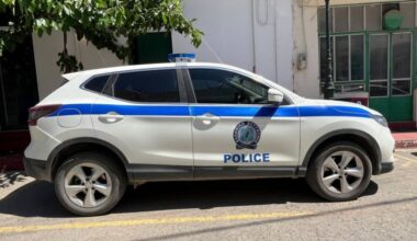 NA DVA LOKALA U CENTRU ATINE BAČENE BOMBE: Niko nije povređen