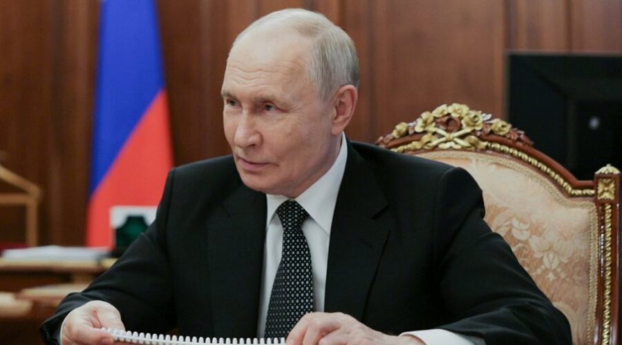 NA POMOLU VELIKE PROMENE U RUSIJI Putin naložio razvoj javnog prevoza: Uskoro testiranje bespilotnih vozila za građane