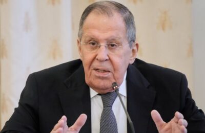 Svaka zemlja može postati žrtva „obojenih revolucija“ koje organizuje Zapad