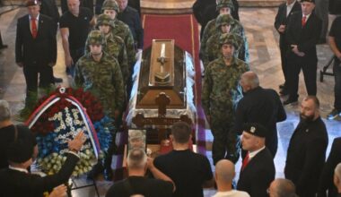 Kovčeg sa telom izložen u crkvi Svetog Luke na Vidikovcu (FOTO/VIDEO)