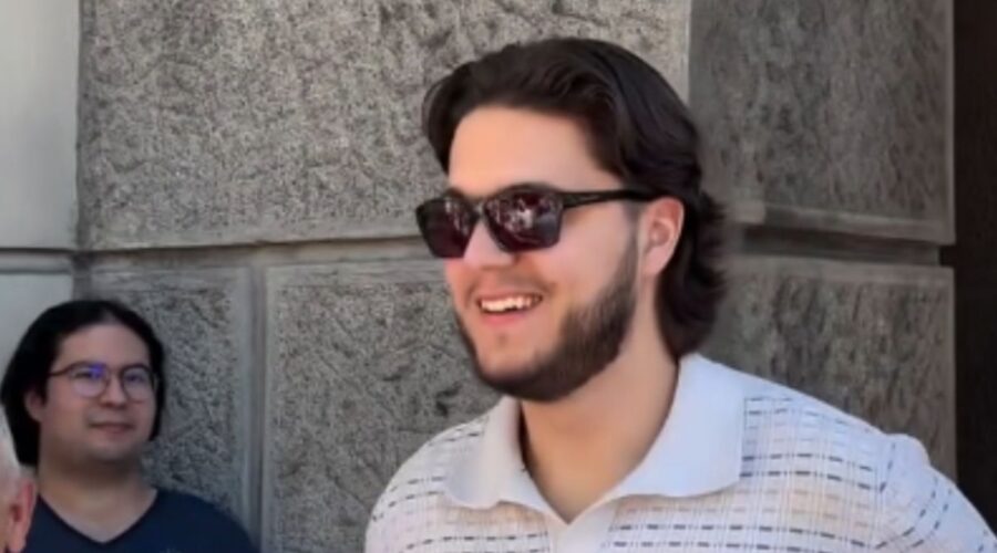 NIŠKI STUDENT DOČEKAO PRAVDU: Oslobođen optužbi da je jajima i vodom gađao gradonačelnika! (VIDEO)