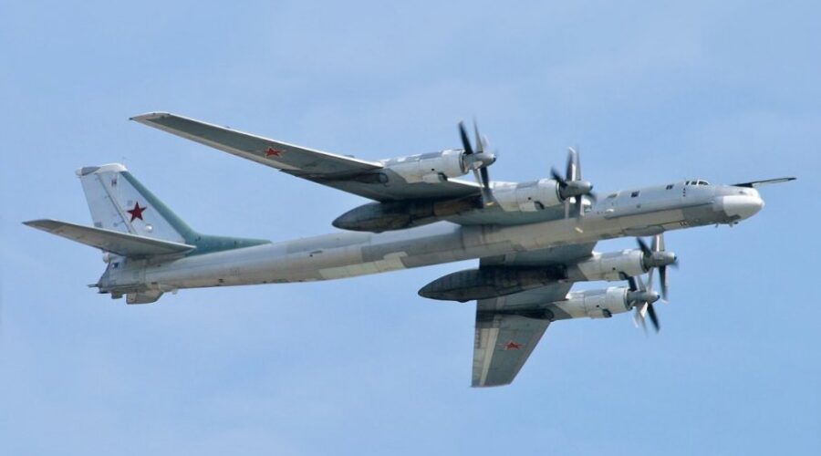 Na Dalekom istoku Rusije pao vojni avion Tu-95, ima poginulih