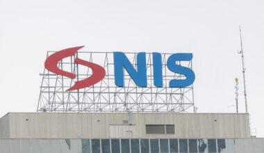 Nafta ponovo iznad 100 dolara po barelu, a Srbija pred velikim energetskim izazovom: Šta ako propadnu pregovori o NIS-u (video)