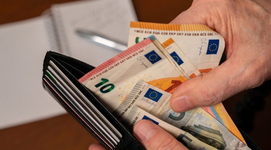 Najbogatiji znak u septembru: Nova poslovna ponuda donosi brdo love – Imaće novčanik pun para | Srpska dijaspora