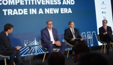 Nama ne treba drugo poluvreme, sprečićemo devedesete po svaku cenu” Vučić o sahrani Mladića i kritikama iz Brisela: “Narodu je dosta ponižavanja!