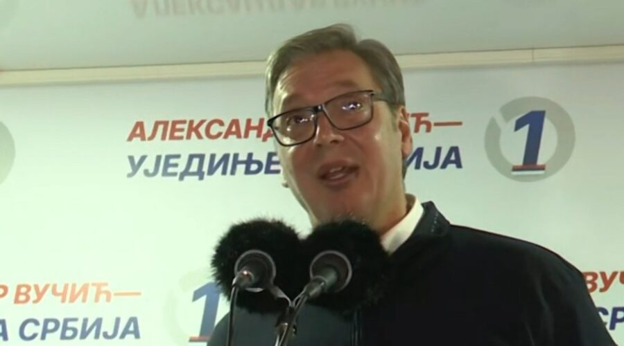 Nećemo više imati 31 sekretaricu i 31 šofera” Vučić u selu Luka kod Bora: “Biće samo 12 ministarstava sa malo vrednih ljudi