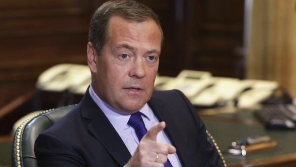 „ЗАБОРАВЉАЈУ РЕЗУЛТАТЕ ДРУГОГ СВЕТСКОГ РАТА“: Медведев оштро критиковао Мерца и немачке званичнике