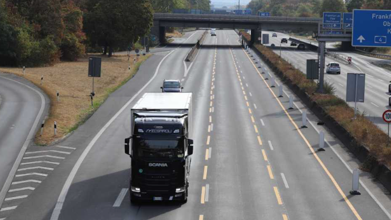 Nemački prevoznici upozoravaju Merca: Cena dizela ugrožava logistiku