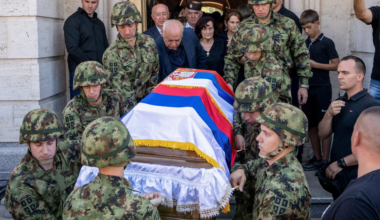O državnim i vojnim počastima: Odjeci sahrane Ratka Mladića
