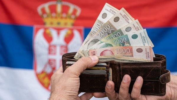 НОВАЦ НЕ СТИЖЕ СВИМА У ИСТУ БАНКУ! Детаљан водич: Овако проверите где вам тачно леже 6.000 динара од државе НОВАЦ НЕ СТИЖЕ СВИМА У ИСТУ БАНКУ! Детаљан водич: Овако проверите где вам тачно леже 6.000 динара од државе