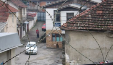 ORAHOVAC, KOSOVO I METOHIJA: Zverski napad na Srpkinju pred dvoje maloletne dece!