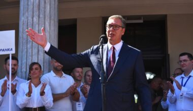 OVO IMA SAMO U SRBIJI: SNS doneo odluku da aktuelni predsednik Srbije bude kandidat za premijera na izborima, iako nije podneo ostavku!