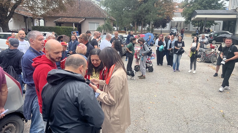 Održan protest aktivista zbog vršnjačkog nasilja u školi u Mrčajevcima
