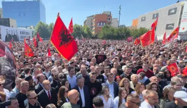 Održani protesti u Prištini protiv presude bivšim čelnicima OVK