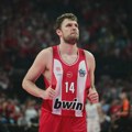 Olimpijakos u drami razočarao Trinkijerija i PAOK, dominantni Vezenkov doneo prvi trofej u sezoni