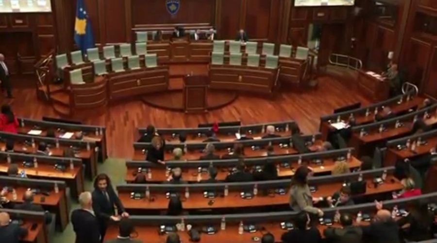 Opozicione albanske stranke osporavaju ustavnost vlade privremenih prištinskih institucija