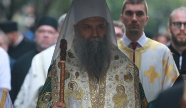 PATRIJARH SLUŽIO OPELU GENERALU MLADIĆU: „Njegovo ime ostati duboko utkano u pamćenje i molitve najvećeg dela srpskog naroda!“