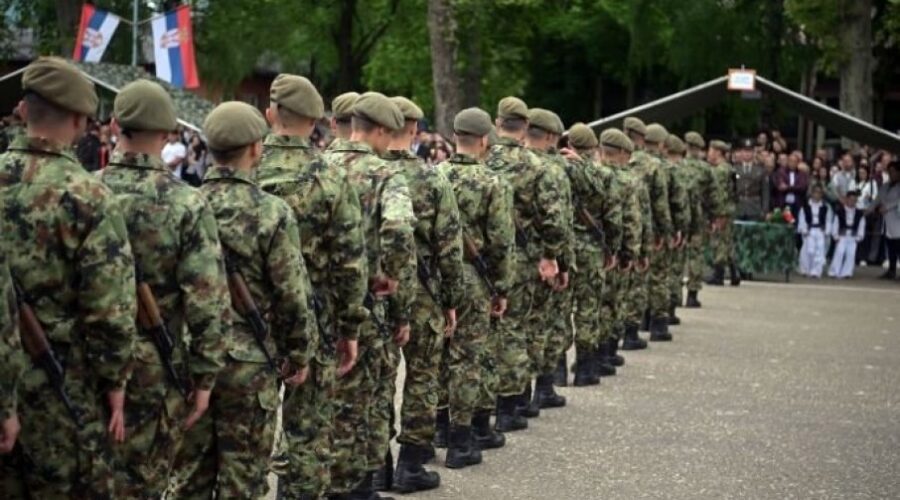 POLAGANjE ZAKLETVE NA VOJNOJ AKADEMIJI: Prisustvuje ministar Gašić (VIDEO)