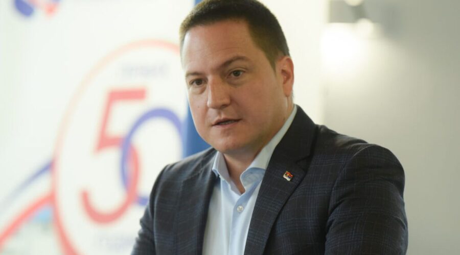 POSLE IZBACIVANJA IZ SPS OTVORENO PITANJE: Da li bi Branko Ružić mogao da otkrije kako se manipulisalo biračkim spiskovima?